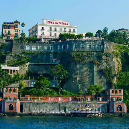 Hotel Grand Europa Palace 4*