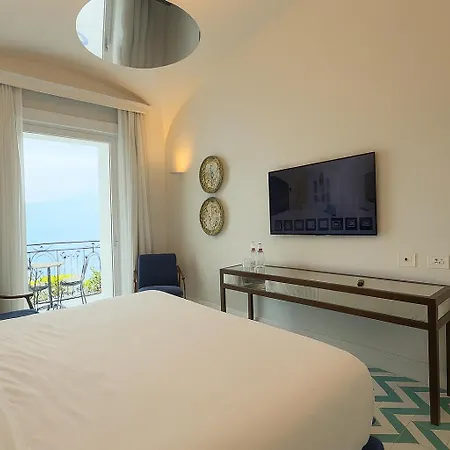 Grand Europa Palace Hotel 4*