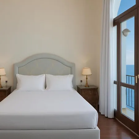 Grand Europa Palace 4* ソレント