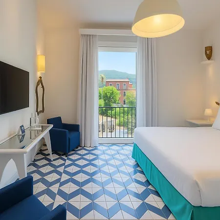 Готель Grand Europa Palace 4*