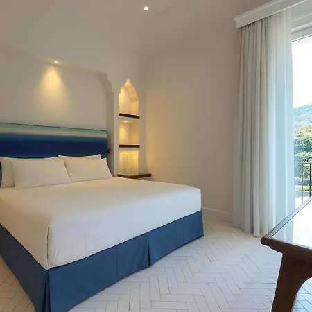 ホテル Grand Europa Palace