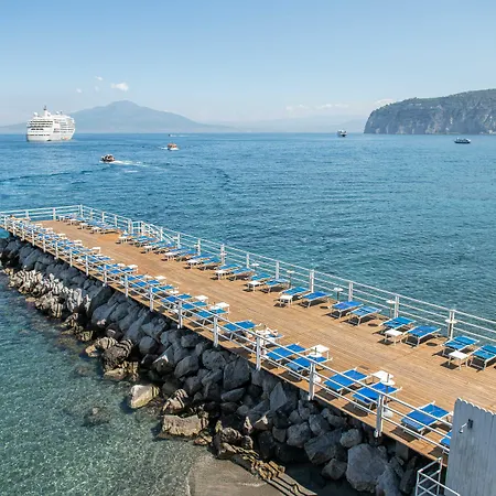 Grand Europa Palace Готель Сорренто