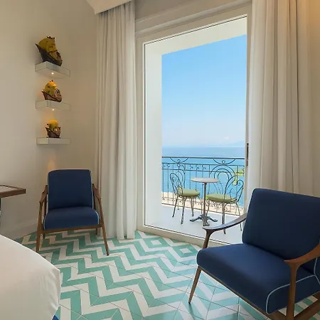 Grand Europa Palace מלון 4*