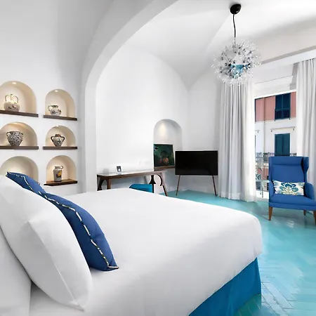 Grand Europa Palace Готель