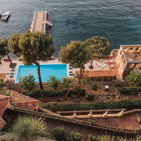 Grand Europa Palace 4*