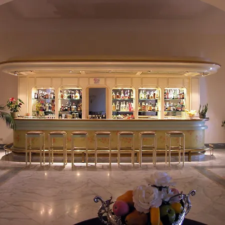 Grand Europa Palace Ξενοδοχείο