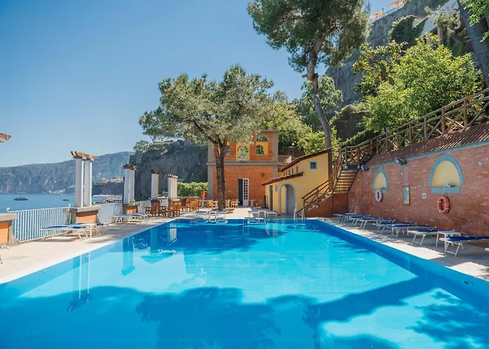Grand Europa Palace Ξενοδοχείο 4*